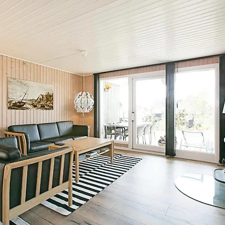 Cozy In Aakirkeby With Wifi Vester Somarken
